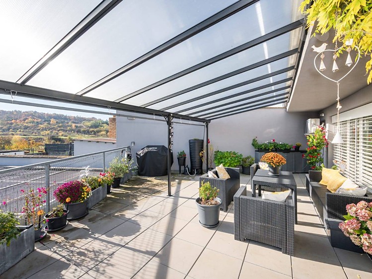 Prodej rodinného domu 299 m², pozemek 660 m² - foto 5