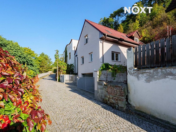 Prodej rodinného domu 101 m², pozemek 99 m² - foto 5