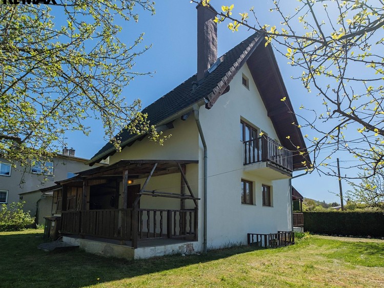 Prodej rodinného domu 92 m², pozemek 646 m² - foto 1