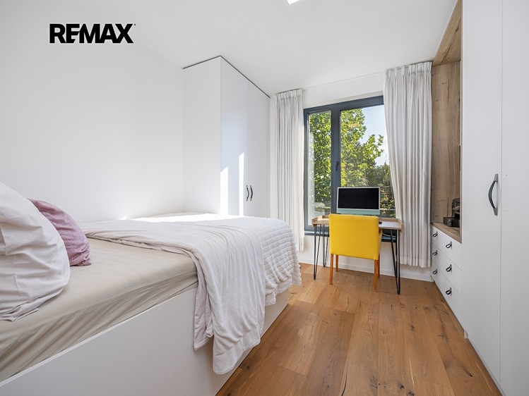 Prodej rodinného domu 177 m², pozemek 827 m² - foto 8