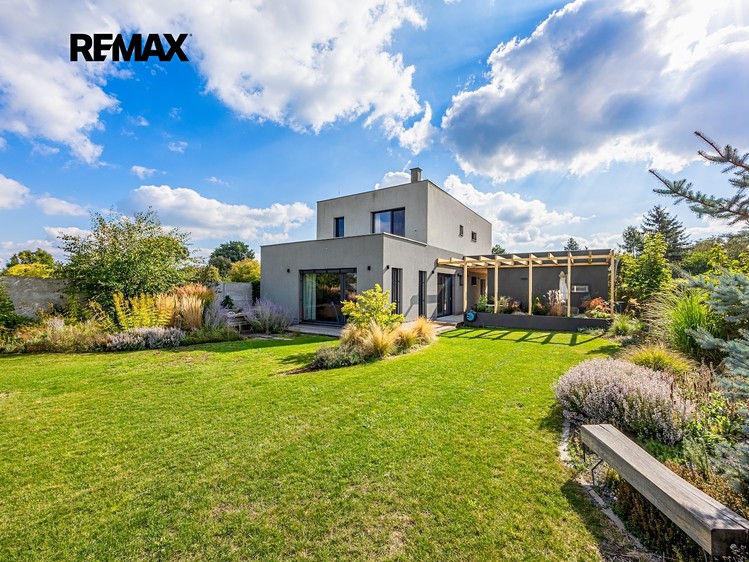 Prodej rodinného domu 177 m², pozemek 827 m² - foto 5