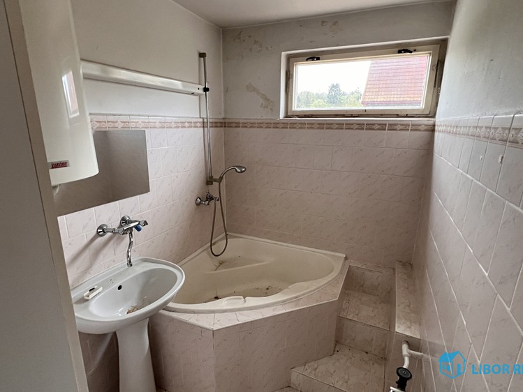 Prodej  rodinného domu 220 m², pozemek 700 m² - foto 8