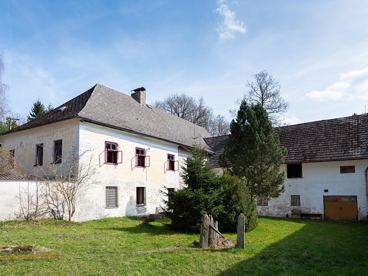 Prodej zemědělské usedlosti 150 m², pozemek 23 756 m² - foto 8