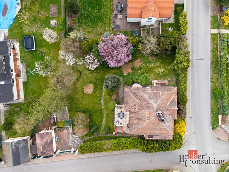 Prodej  rodinného domu 283 m², pozemek 1 308 m² - foto 3
