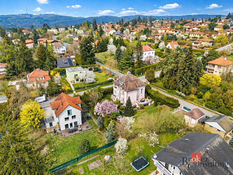 Prodej  rodinného domu 283 m², pozemek 1 308 m² - foto 7