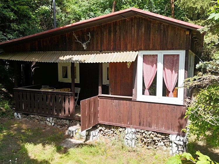 Prodej chaty 55 m², pozemek 1 m² - foto 2