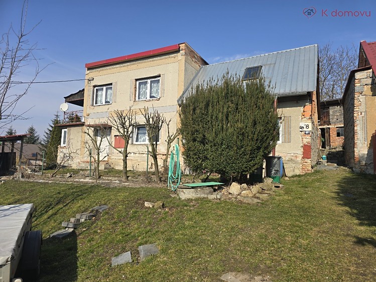 Prodej rodinného domu 143 m², pozemek 1 210 m² - foto 1