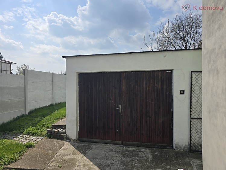 Prodej rodinného domu 101 m², pozemek 1 048 m² - foto 2
