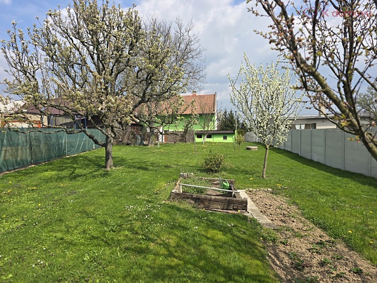 Prodej rodinného domu 101 m², pozemek 1 048 m² - foto 6