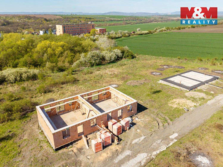 Prodej stavebního pozemku 836 m² - foto 4
