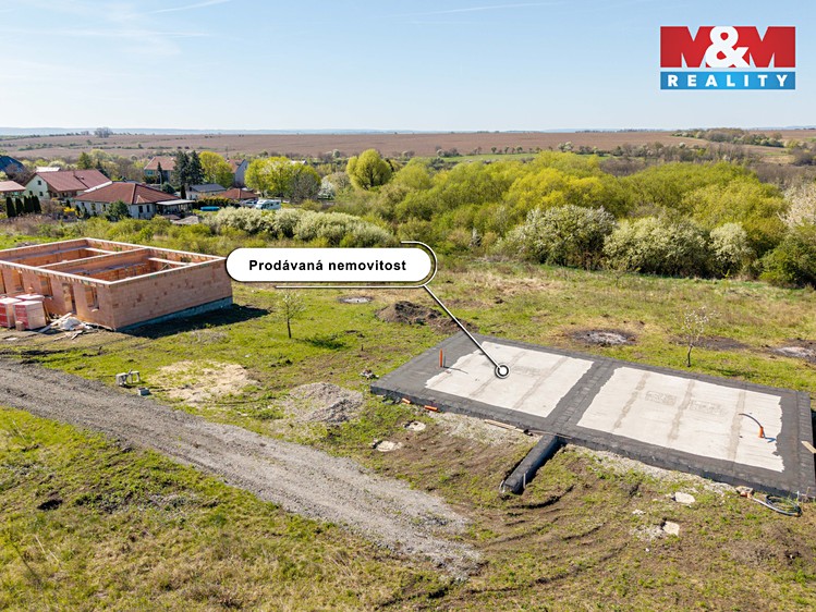 Prodej stavebního pozemku 840 m² - foto 3