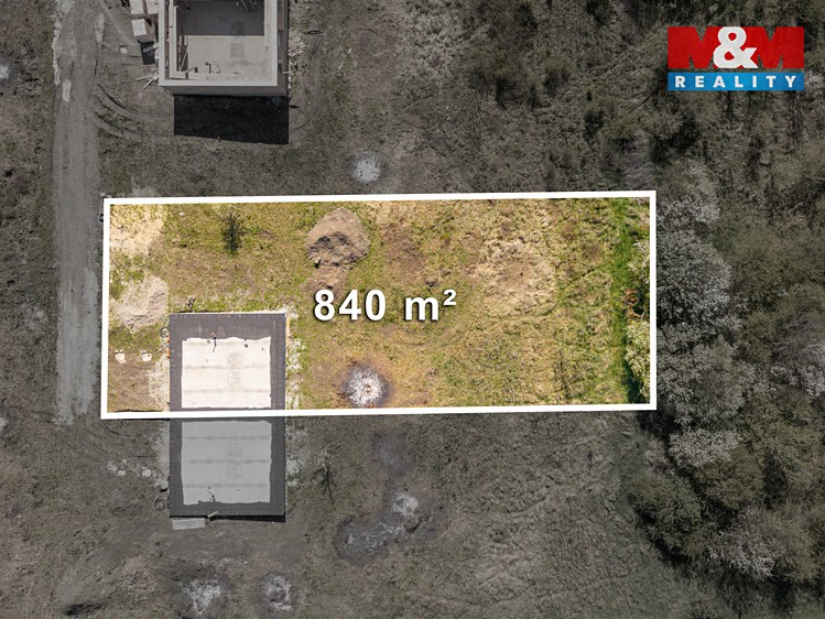 Prodej stavebního pozemku 840 m² - foto 5
