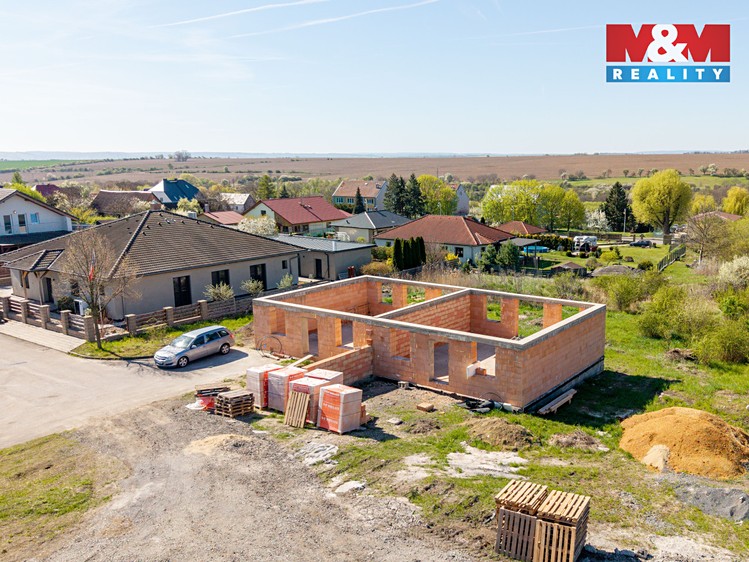 Prodej stavebního pozemku 827 m² - foto 4