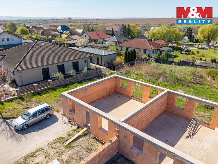 Prodej stavebního pozemku 827 m² - foto 2