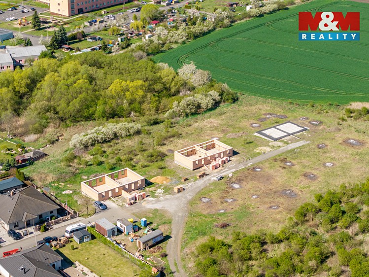 Prodej  stavebního pozemku 827 m² - foto 4