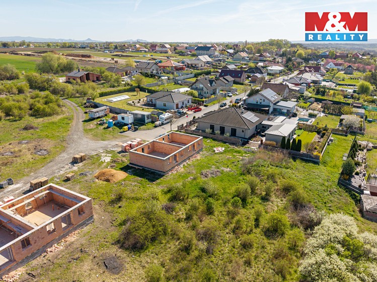 Prodej  stavebního pozemku 827 m² - foto 5