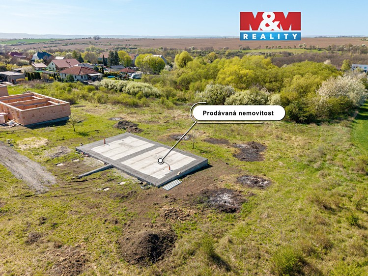 Prodej stavebního pozemku 847 m² - foto 1