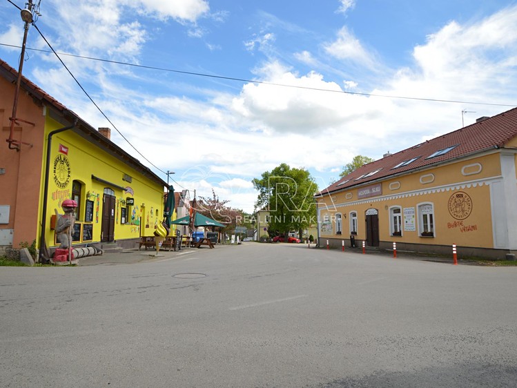 Prodej stavebního pozemku 1 348 m² - foto 6