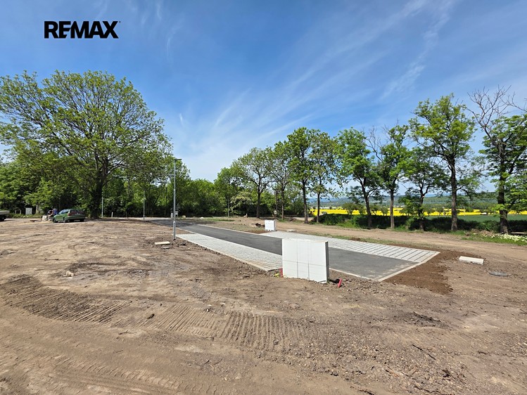 Prodej stavebního pozemku 779 m² - foto 5