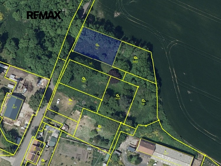 Prodej stavebního pozemku 757 m² - foto 2