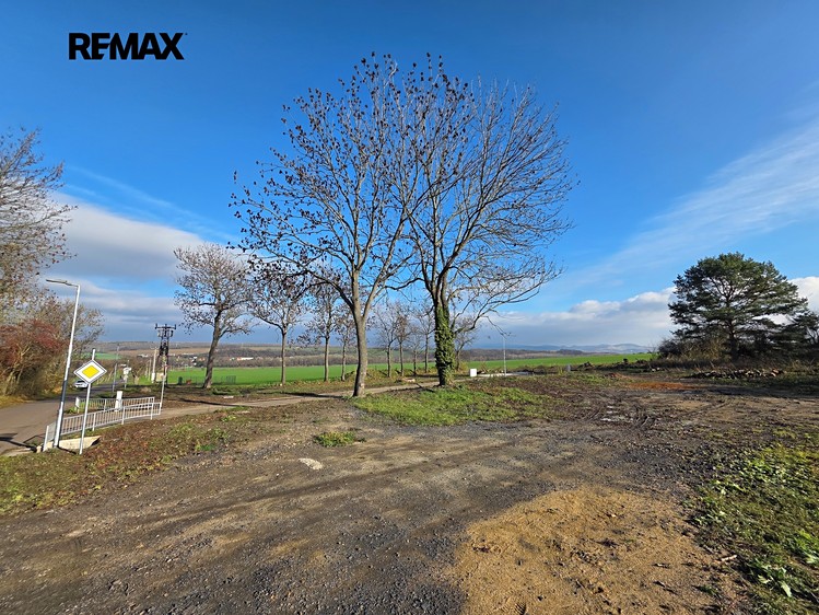 Prodej stavebního pozemku 757 m² - foto 7