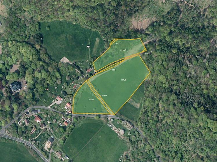 Prodej pole 39 682 m² - foto 1