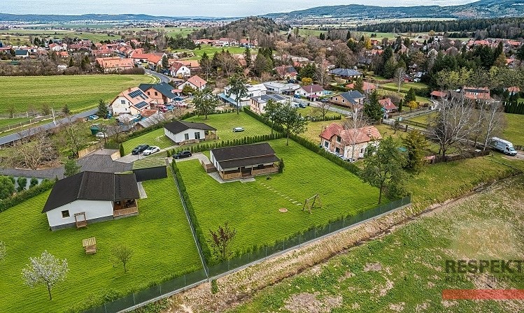 Prodej stavebního pozemku 1 859 m² - foto 3
