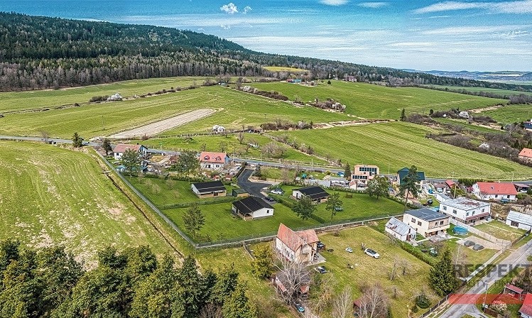 Prodej stavebního pozemku 1 517 m² - foto 6