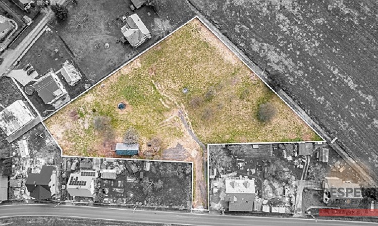 Prodej stavebního pozemku 1 553 m² - foto 3