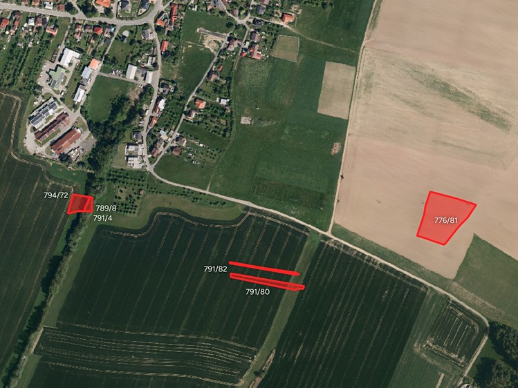 Prodej pole 11 800 m² - foto 1