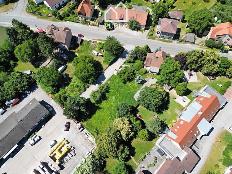 Prodej  stavebního pozemku 852 m² - foto 5