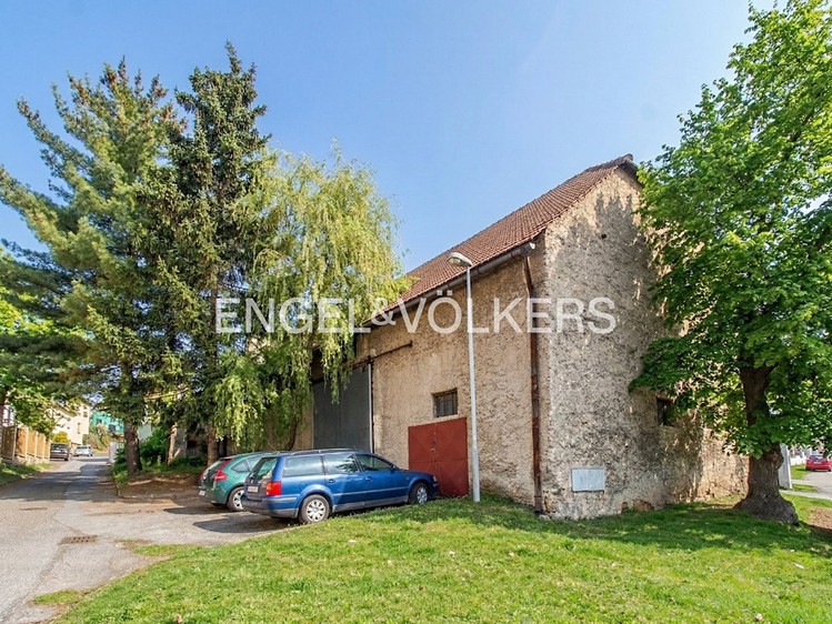 Prodej  stavebního pozemku 451 m² - foto 4