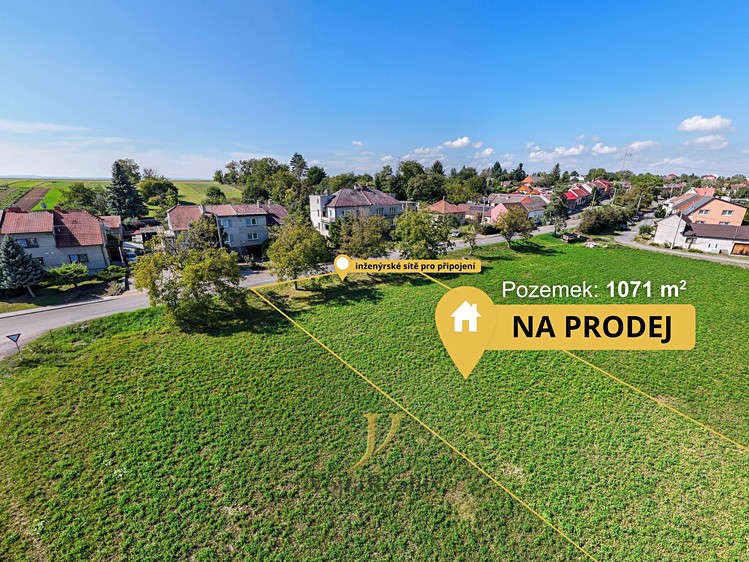Prodej stavebního pozemku 1 071 m² - foto 5
