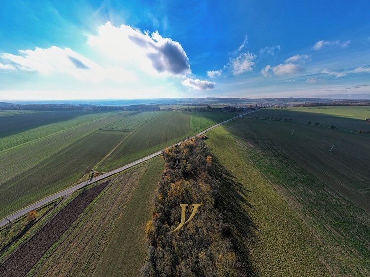 Prodej stavebního pozemku 13 897 m² - foto 6
