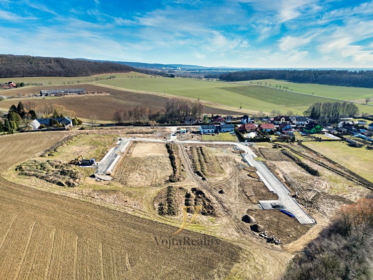 Prodej stavebního pozemku 736 m² - foto 8