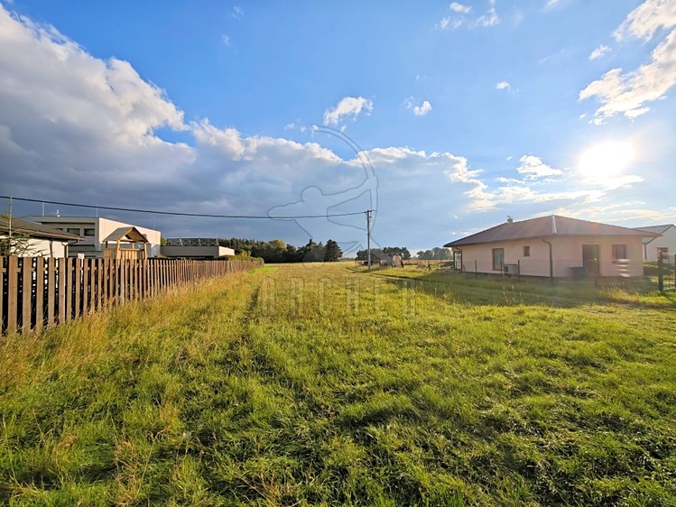 Prodej stavebního pozemku 1 540 m² - foto 8