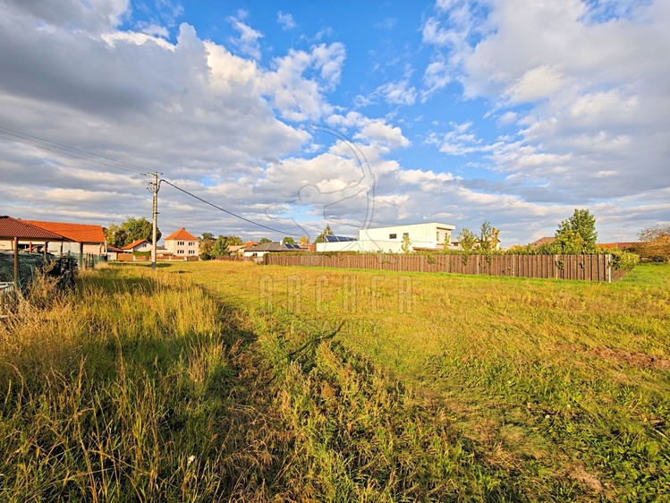 Prodej stavebního pozemku 1 540 m² - foto 5