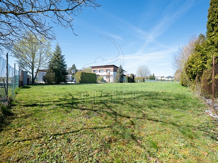 Prodej stavebního pozemku 1 212 m² - foto 3