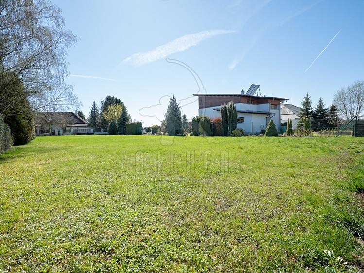 Prodej stavebního pozemku 1 212 m² - foto 5