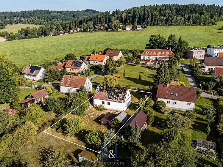 Prodej stavebního pozemku 981 m² - foto 4