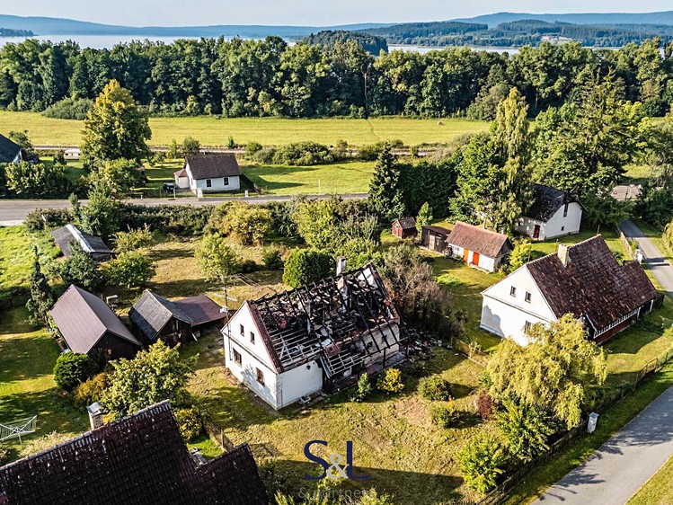 Prodej stavebního pozemku 981 m² - foto 5