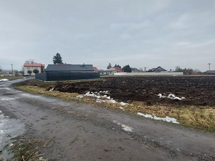 Prodej stavebního pozemku 571 m² - foto 1