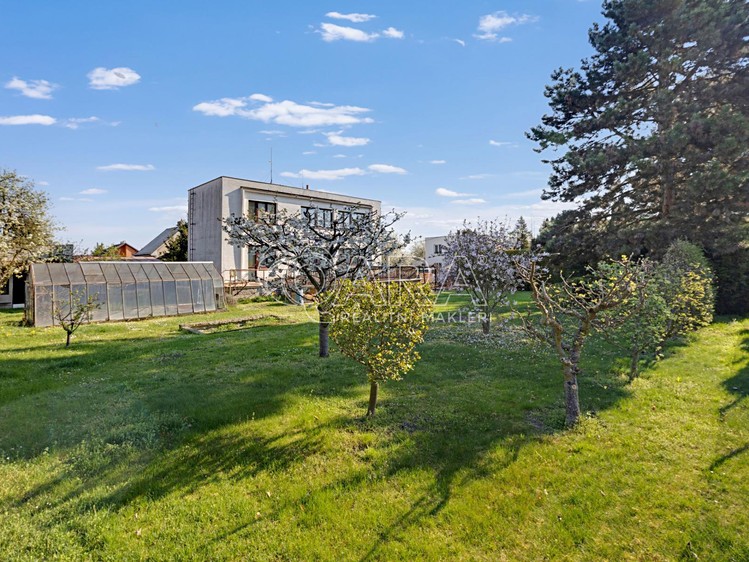 Prodej stavebního pozemku 1 412 m² - foto 6