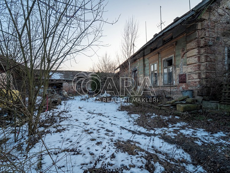 Prodej stavebního pozemku 1 192 m² - foto 4