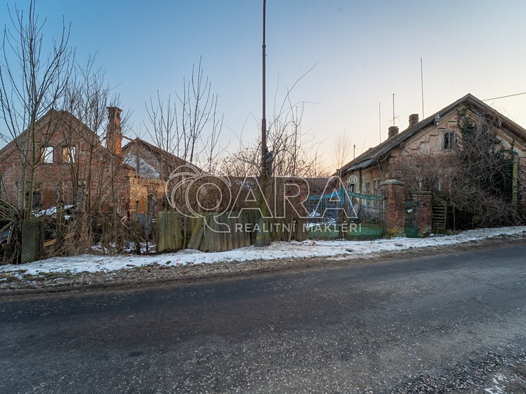Prodej stavebního pozemku 1 192 m² - foto 8