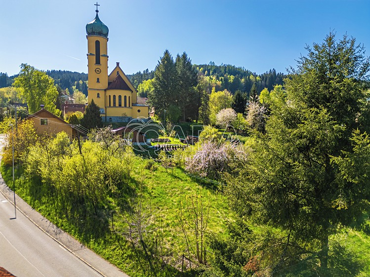 Prodej stavebního pozemku 1 340 m² - foto 1