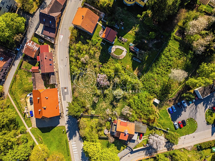 Prodej stavebního pozemku 1 340 m² - foto 2