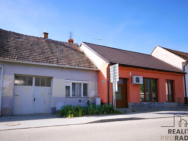 Prodej stavebního pozemku 308 m² - foto 3