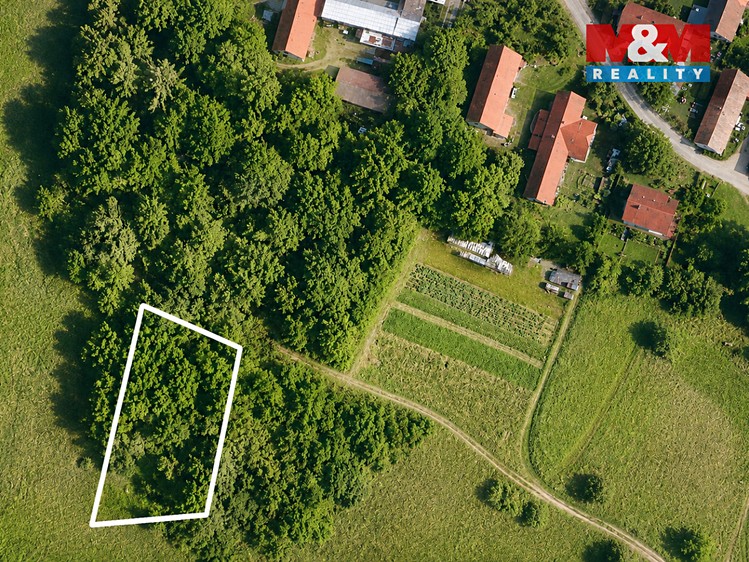 Prodej stavebního pozemku 1 098 m² - foto 2