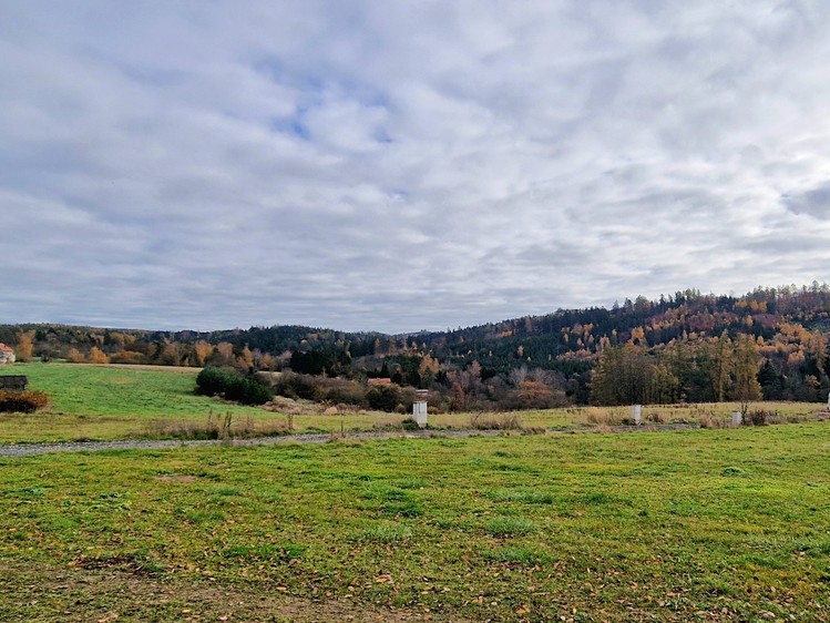 Prodej stavebního pozemku 802 m² - foto 4